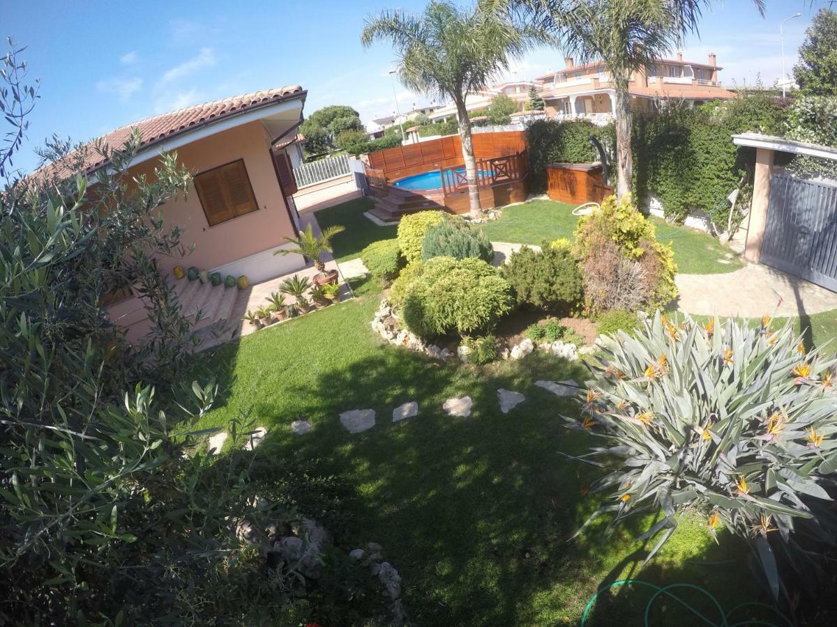 Villa Nevada -20 Min Da Roma Ladispoli Exterior photo